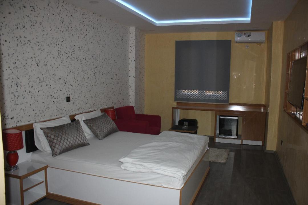 Turkuaz Residence Hotel Istanbul Exterior photo